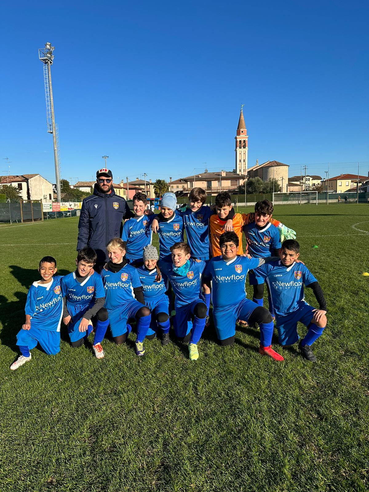 squadra di calcio con bambini